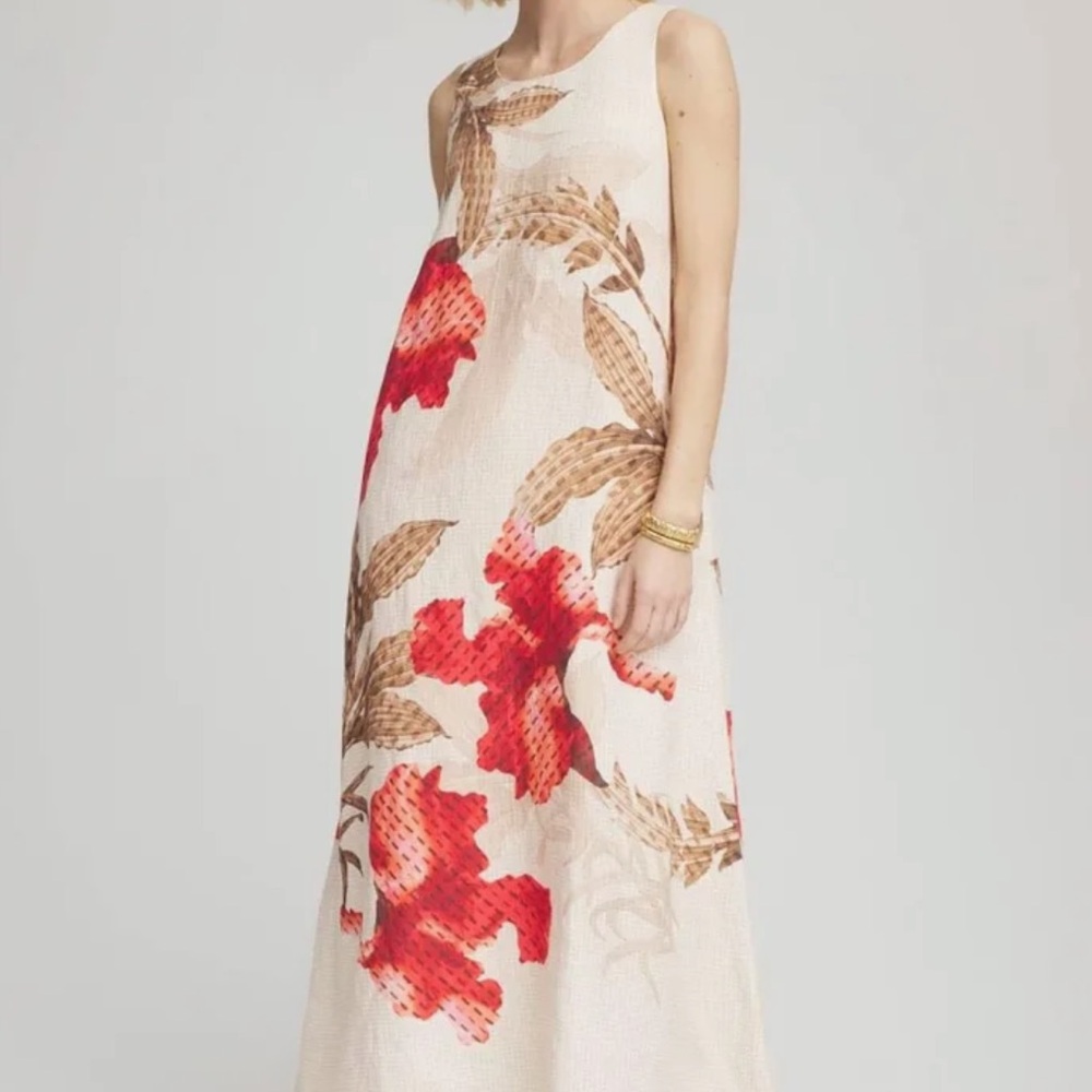 New with tag on , Chico’s , MAXI DRESS FLORAL TANK MAXI
MAXI MULTI